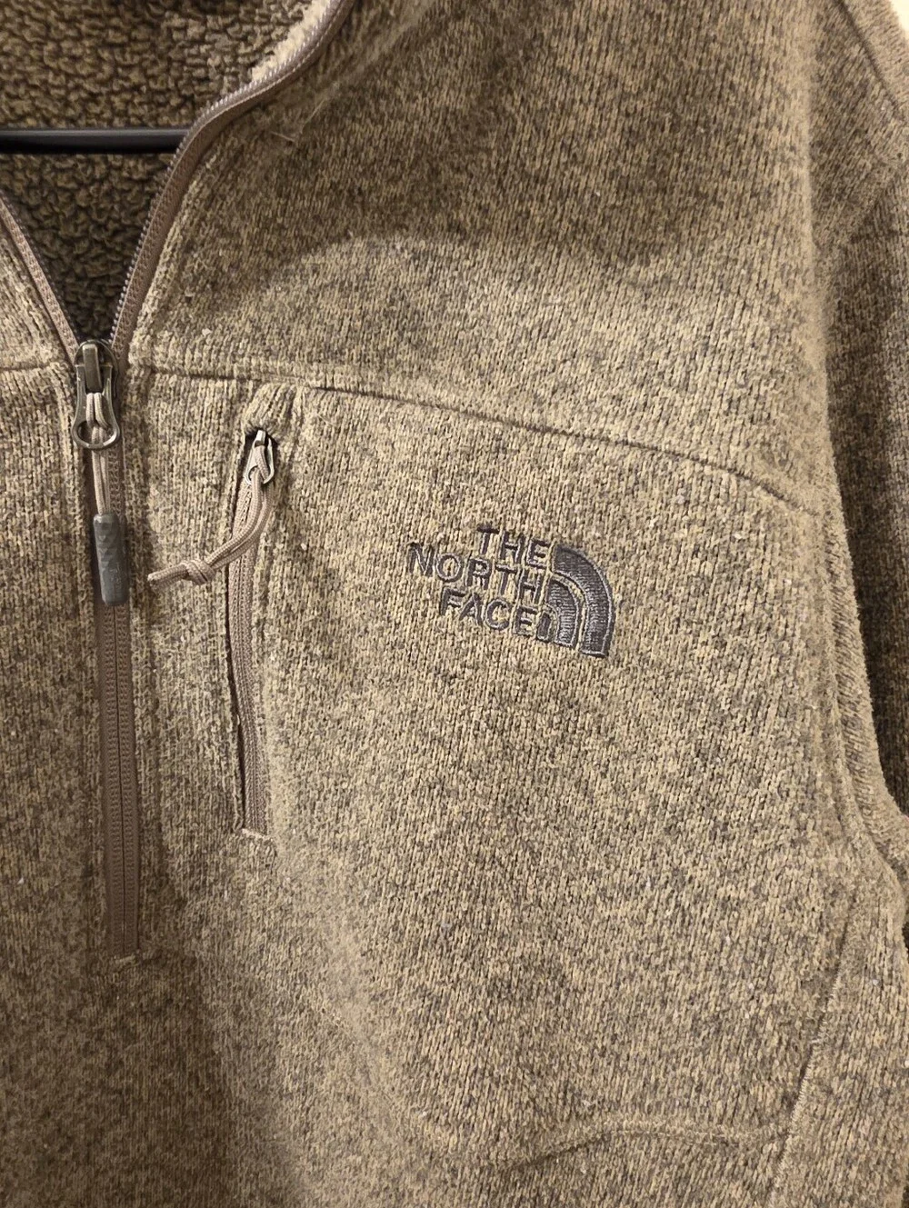 The north face men's pullover sz Small